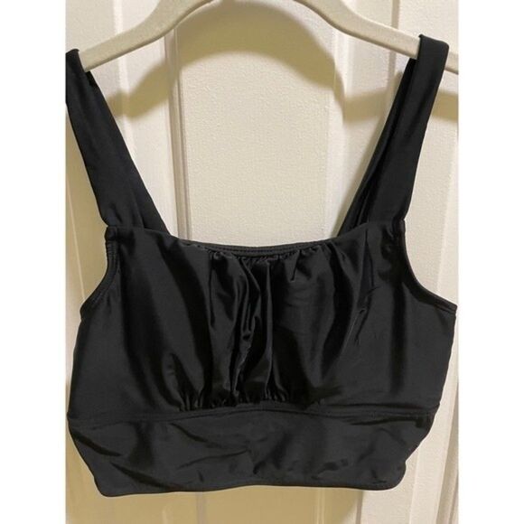 None Other - 🔵 Black swim top size XS